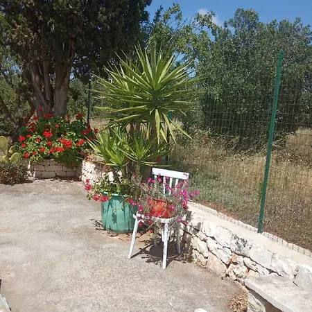 I Trulli E Lamie Di Nonno Angelo * Ostuni
